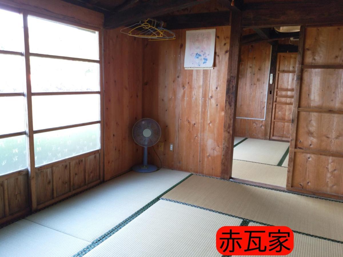 Cottage Canac Motobu Exterior photo